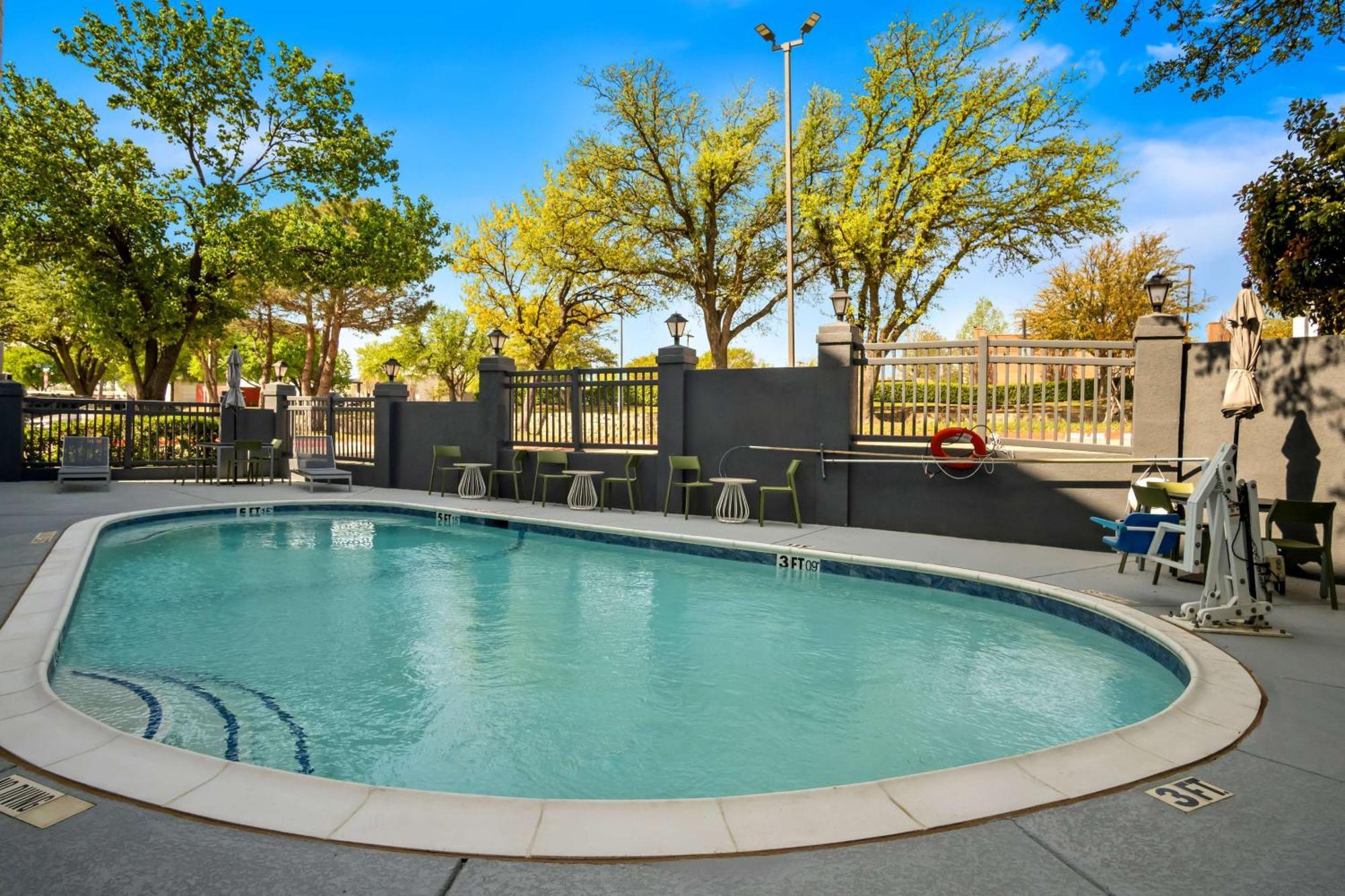 Spark By Hilton Grapevine Dfw North Luaran gambar